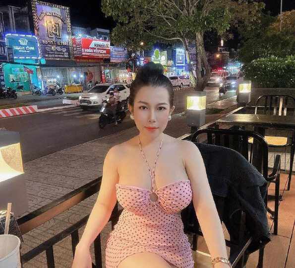 Ảnh 2 của Em gái miền Tây vú to và chồng chịch nhau khẩu dâm rên rỉ trong phòng trọ